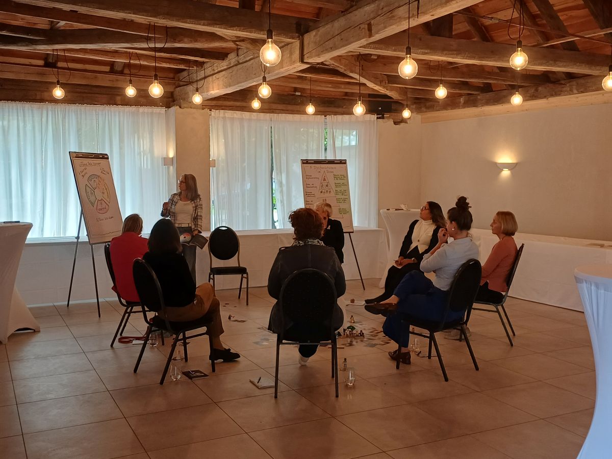 Mehr über den Artikel erfahren Female Leadership Experience – Ein Workshop für Frauen, die ihren eigenen Führungsstil leben und weiterentwickeln möchten